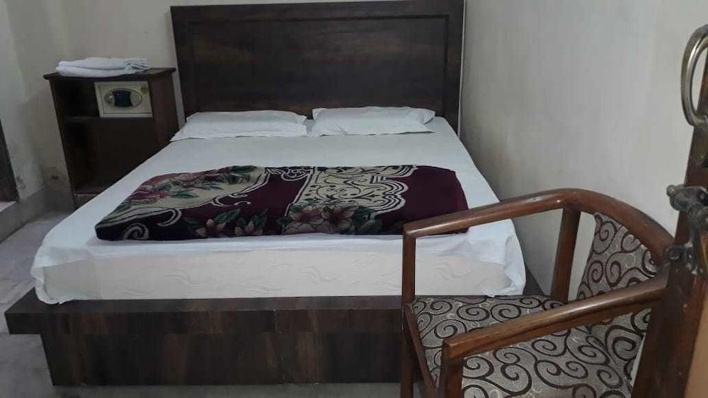 Bless Inn New Delhi Exterior photo